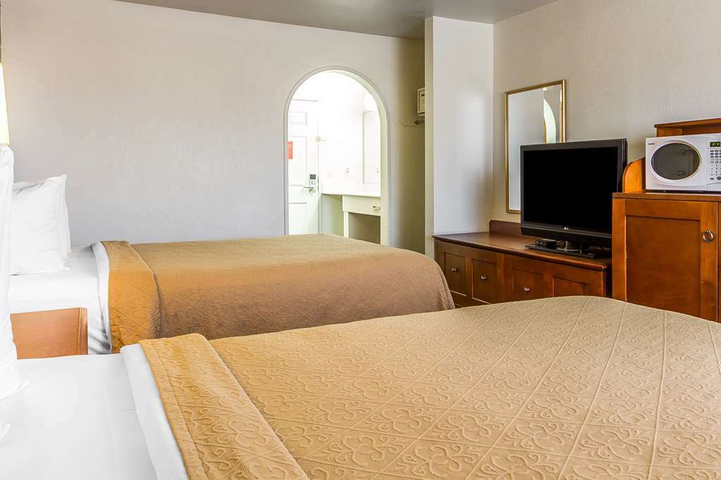 Rodeway Inn Auburn Quarto foto