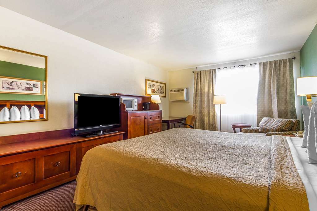 Rodeway Inn Auburn Quarto foto